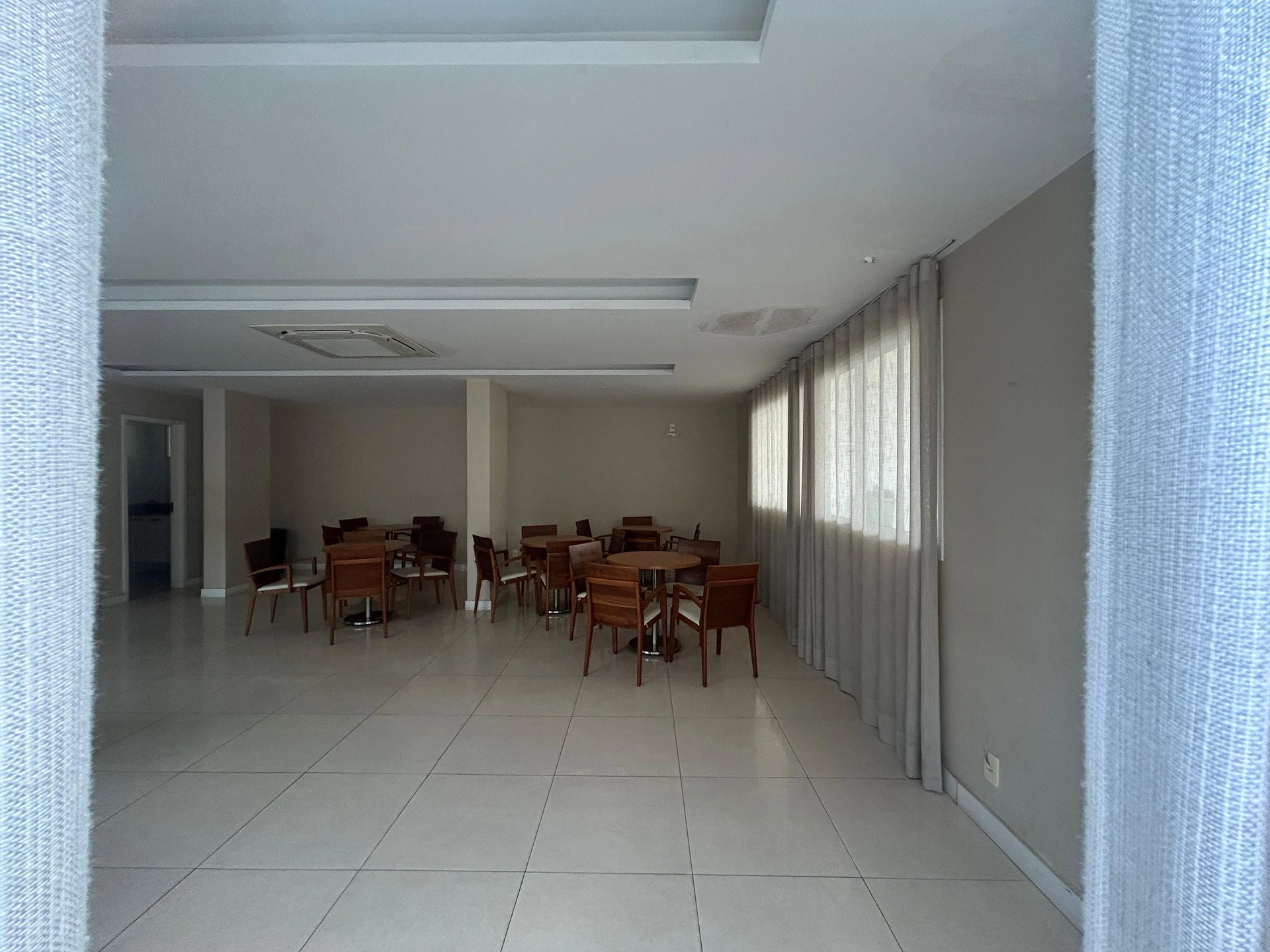 2-bedroom apartment with a mountain view in Rio de Janeiro — photo 52