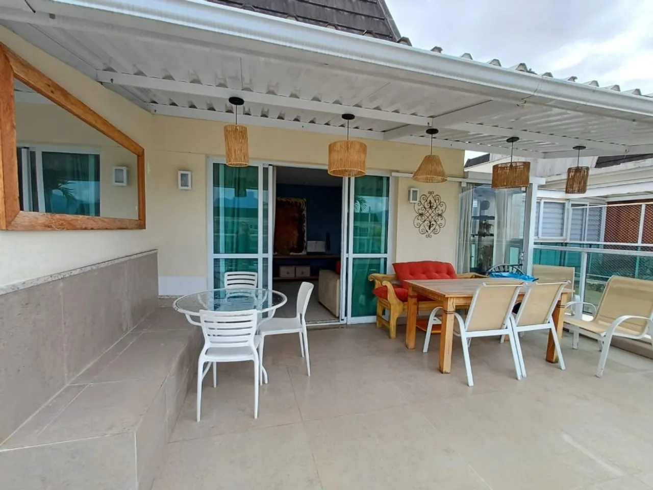 203 m² apartment with 3 bedrooms and enclosed balcony — photo 14