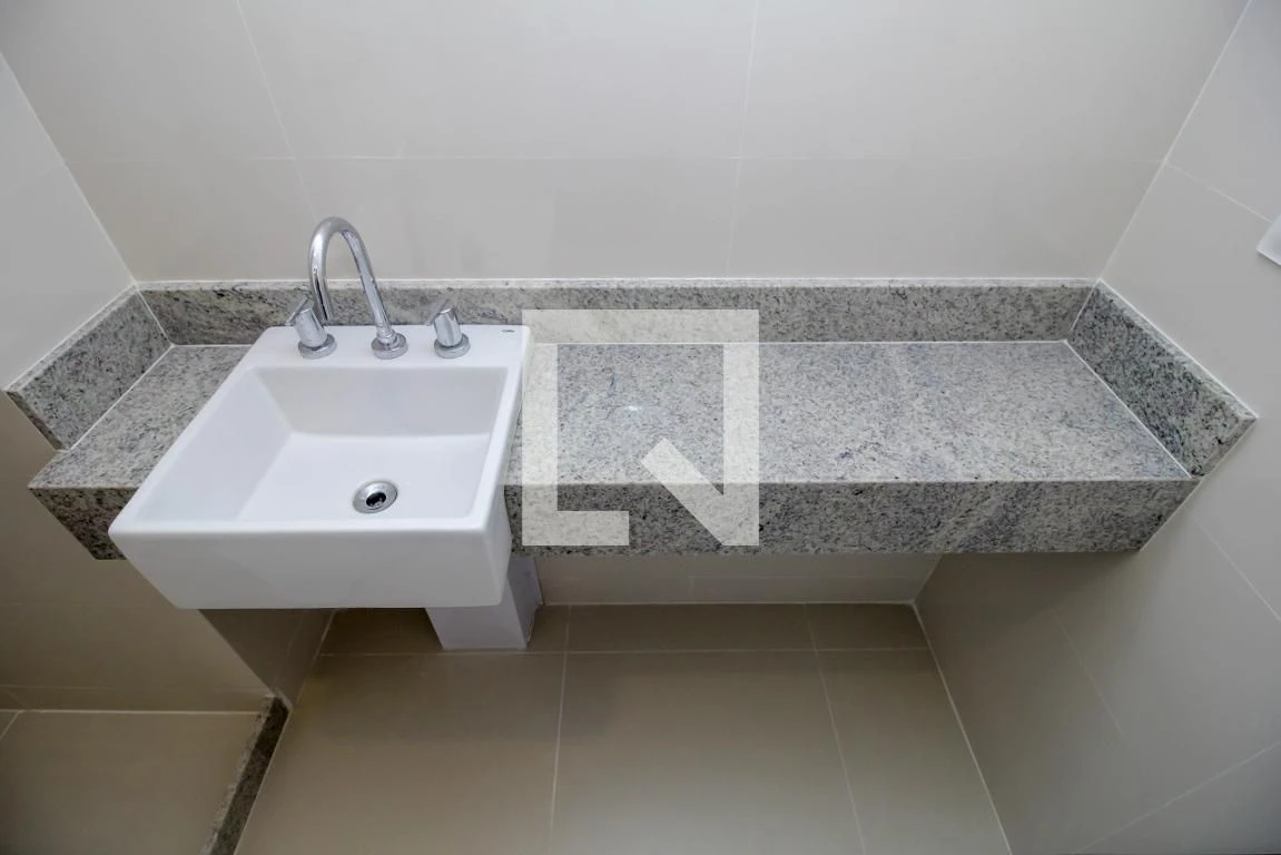 Unfurnished apartment with 2 bedrooms, 1 en-suite — photo 54