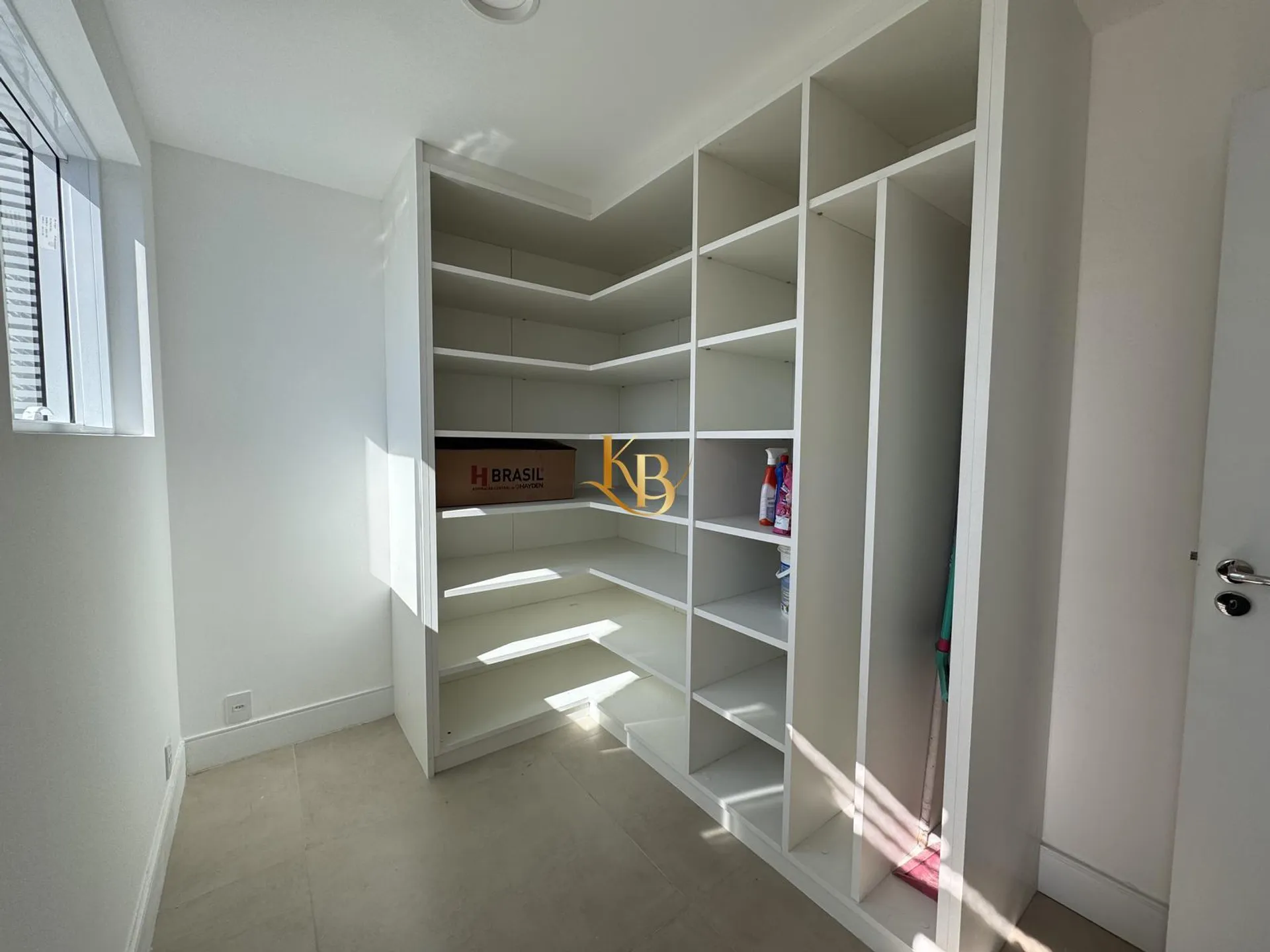 Unfurnished apartment with 4 bedrooms, 5 baths and 4 parking — photo 22