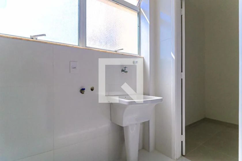65 m² apartment with 2 bedrooms and 1 parking spot — photo 13
