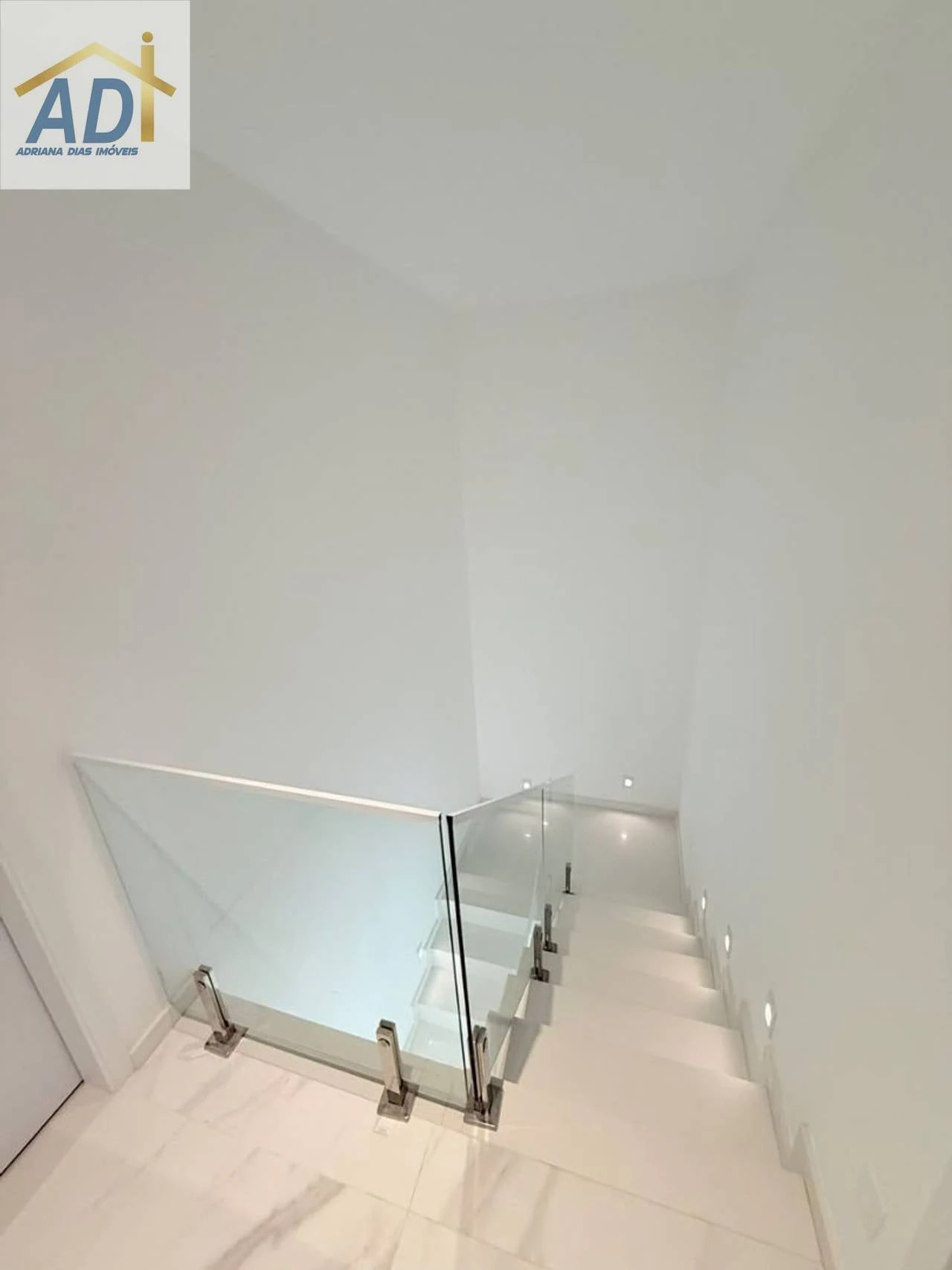 Casa, 300 m², com varanda gourmet — photo 29