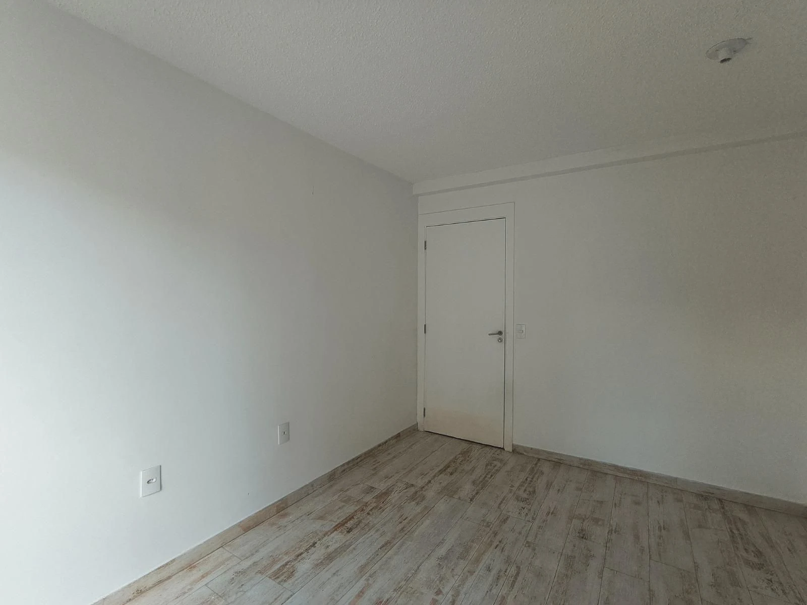 Квартира с 1 спальней, 1 ванной и балконом — photo 24