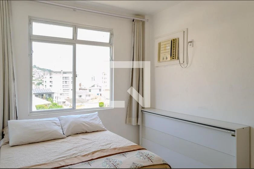 Apartamento amueblado de 2 dormitorios con mascotas y plaza — photo 12