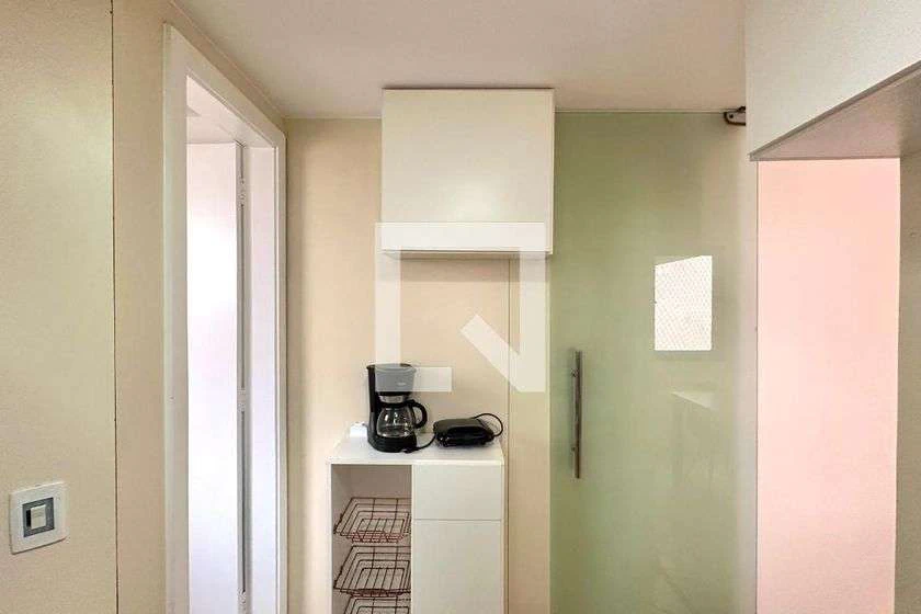 Apartamento mobiliado de 60 m² com 2 suítes e cozinha aberta — photo 10