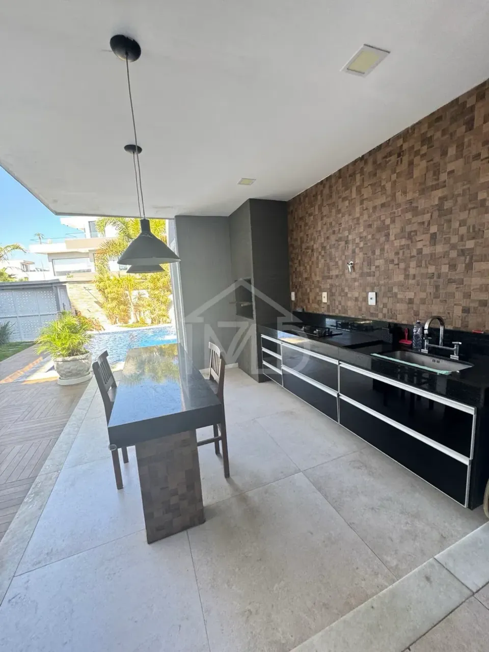 Furnished house with 4 suites and pool, 350 m² — photo 2