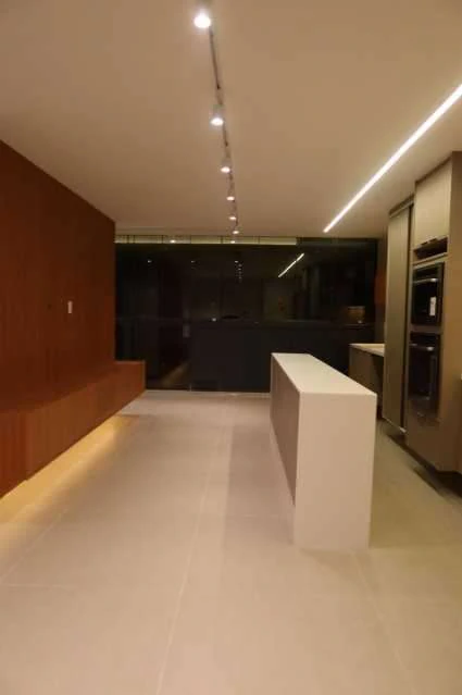 Apartment with 2 bedrooms and an open-plan kitchen — photo 11