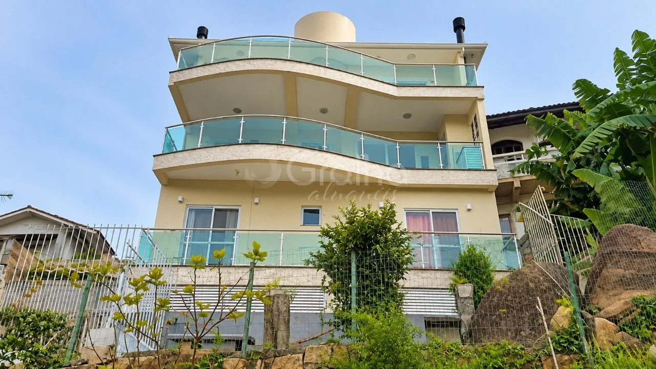 Casa de 4 dormitorios con vista al agua — photo 3