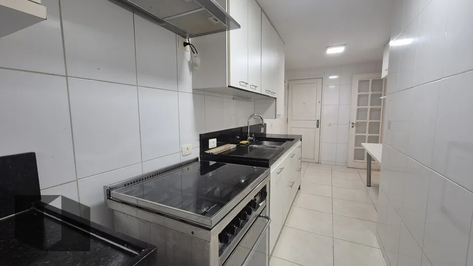 Квартира з 2 спальнями та ванною в спальні, 81 м² — photo 15
