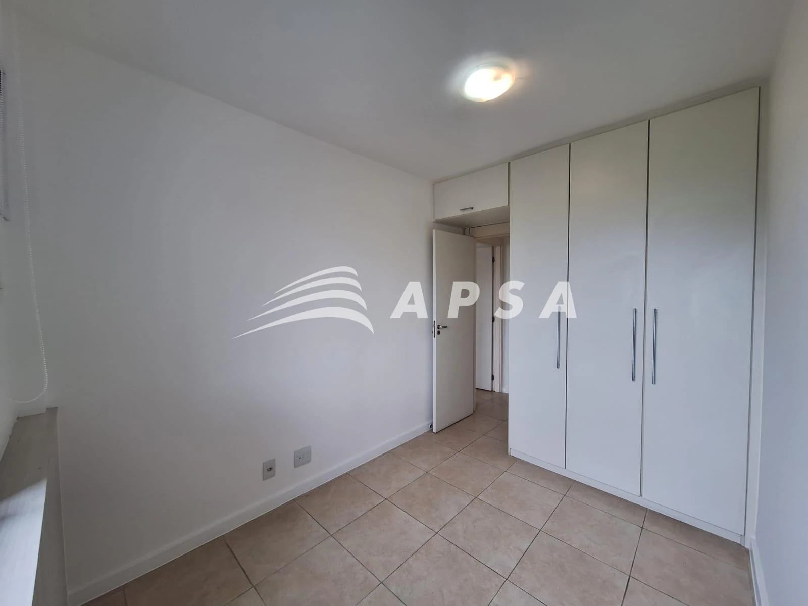 Apartment, 70 m², with a glass-enclosed balcony — photo 18