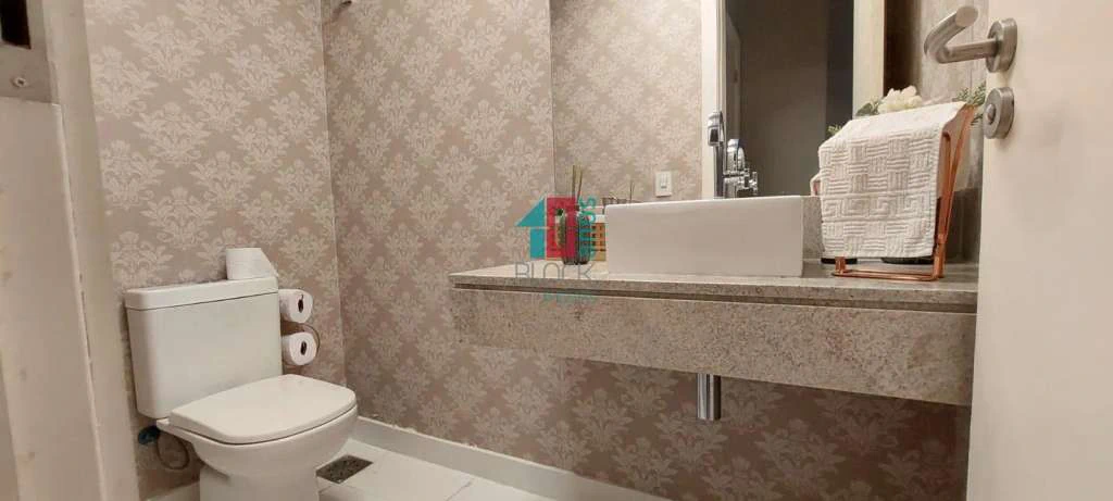 Furnished apartment with 3 en-suite bedrooms and 2 spots — photo 24