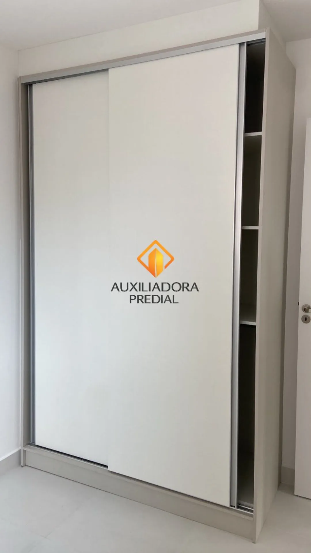 Apartamento mobiliado com 2 quartos e varanda fechada — photo 30