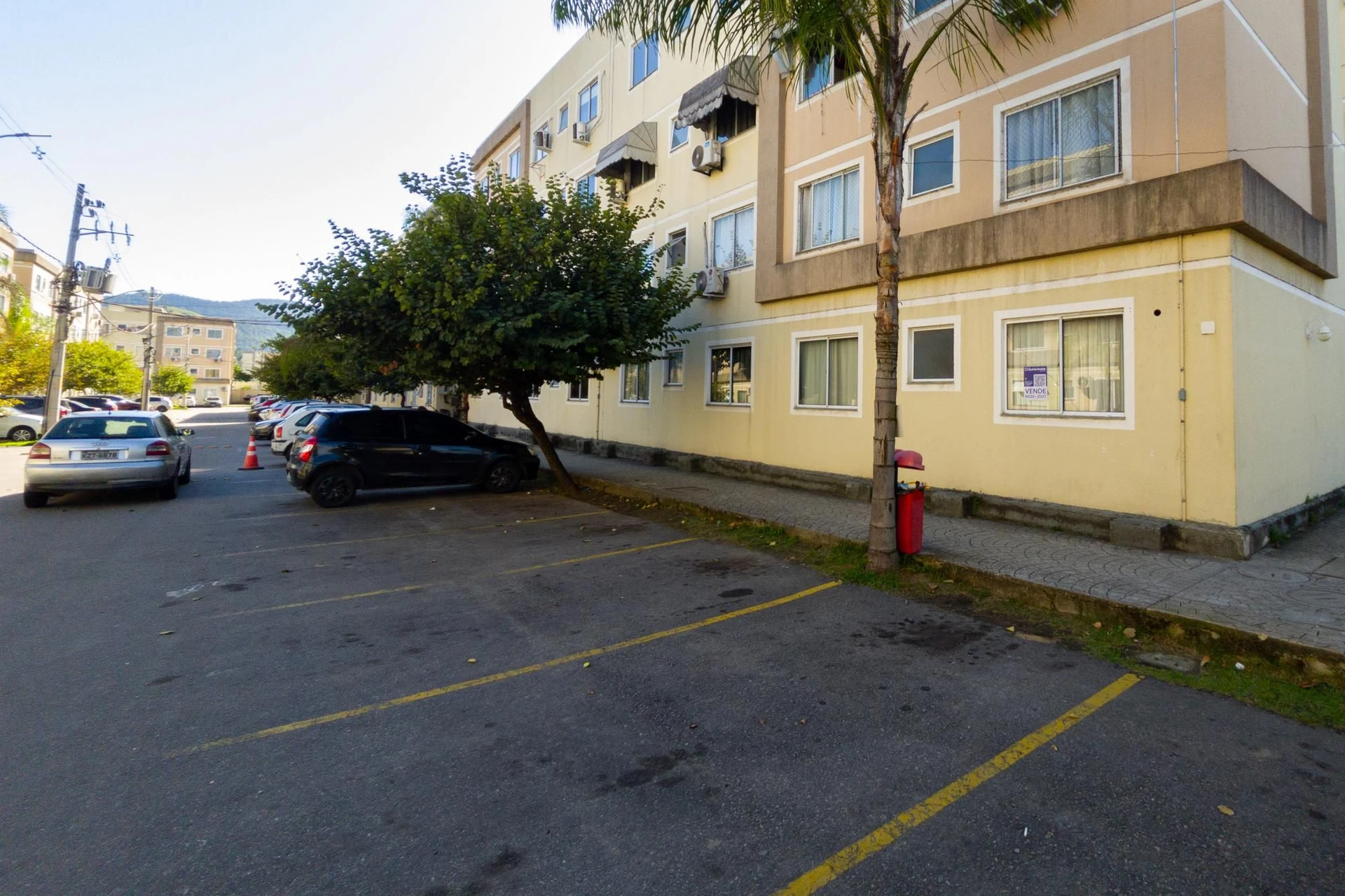 Furnished apartment with 2 bedrooms and 1 parking spot — photo 20