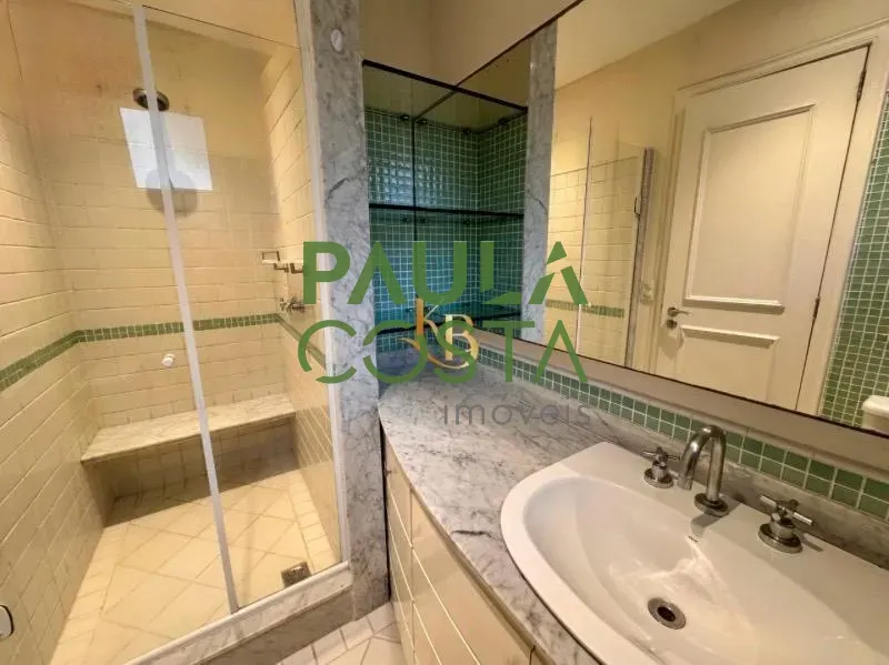 Casa de condomínio com 4 quartos e 5 banheiros — photo 34