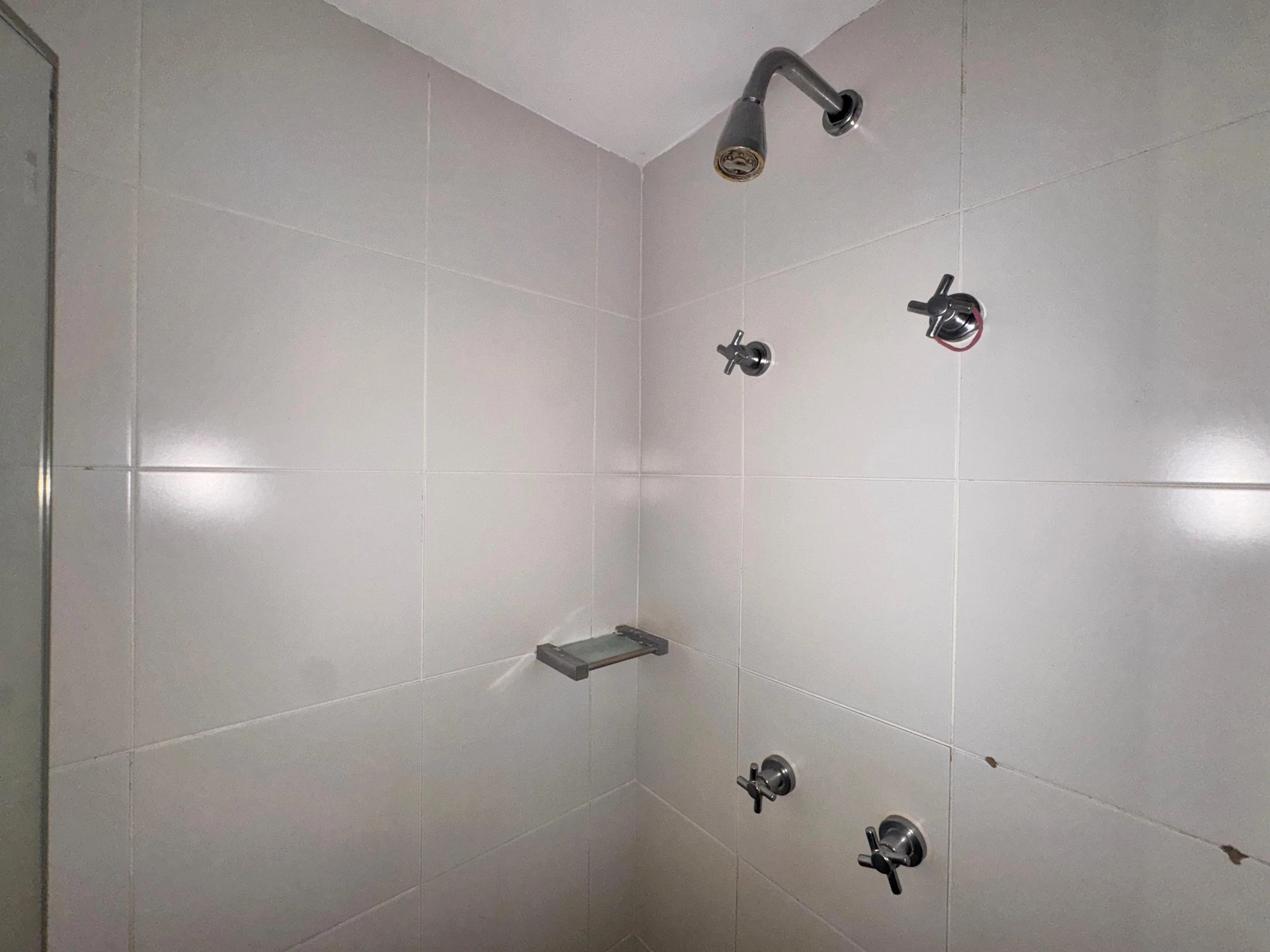 Квартира 107 м² з видом на воду та балконом із грилем — photo 12