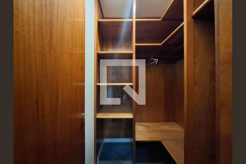 110 m² apartment with built-in wardrobes and a balcony — photo 19