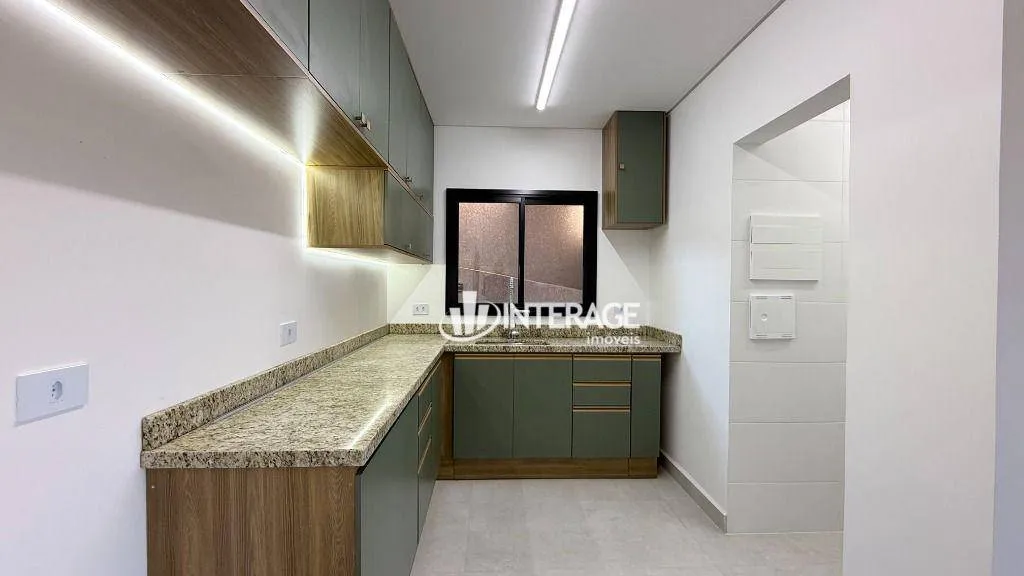 3-suite townhouse with private BBQ and garden — photo 7
