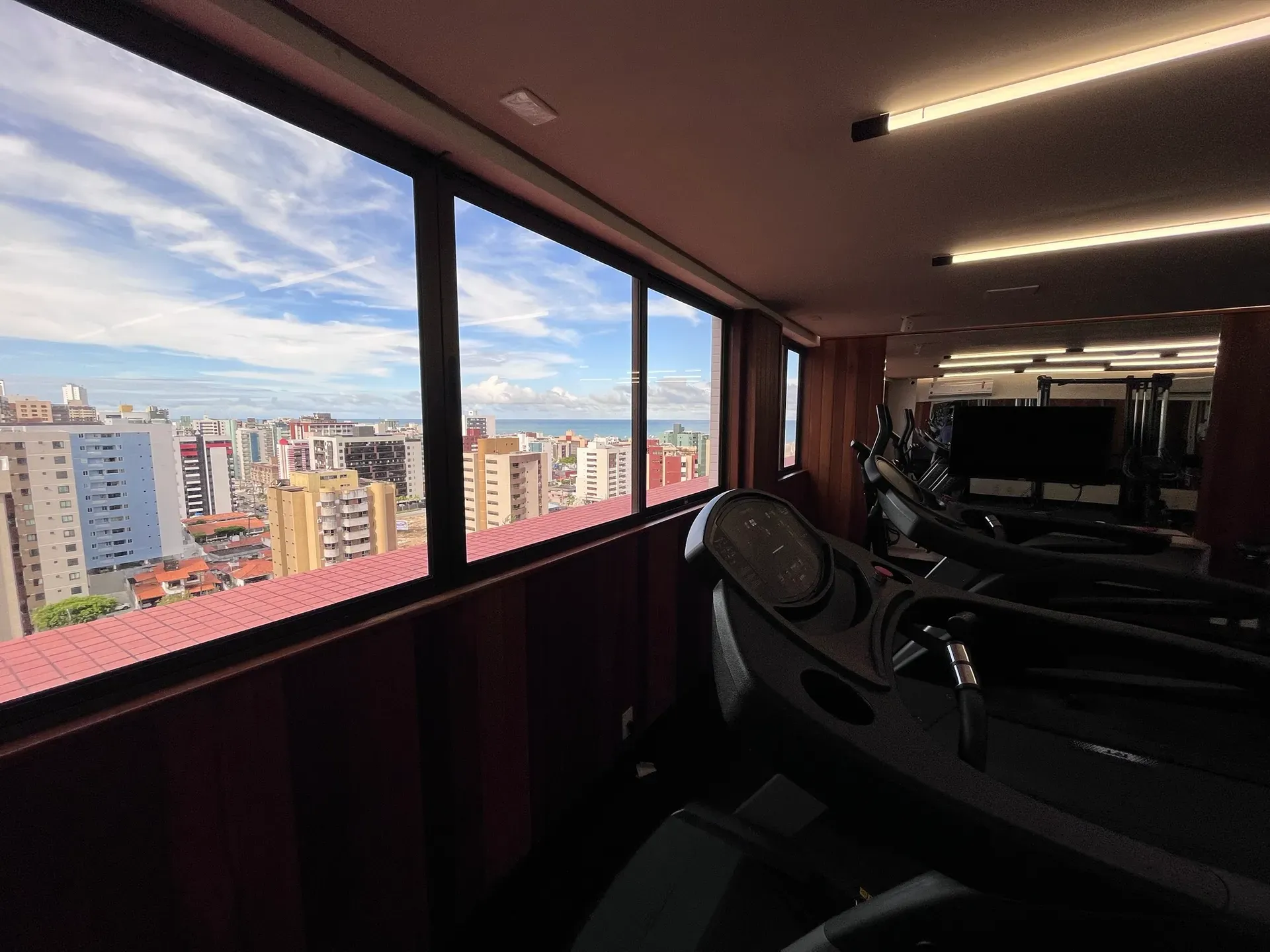 Apartment on the 1st floor with a jacuzzi — photo 25