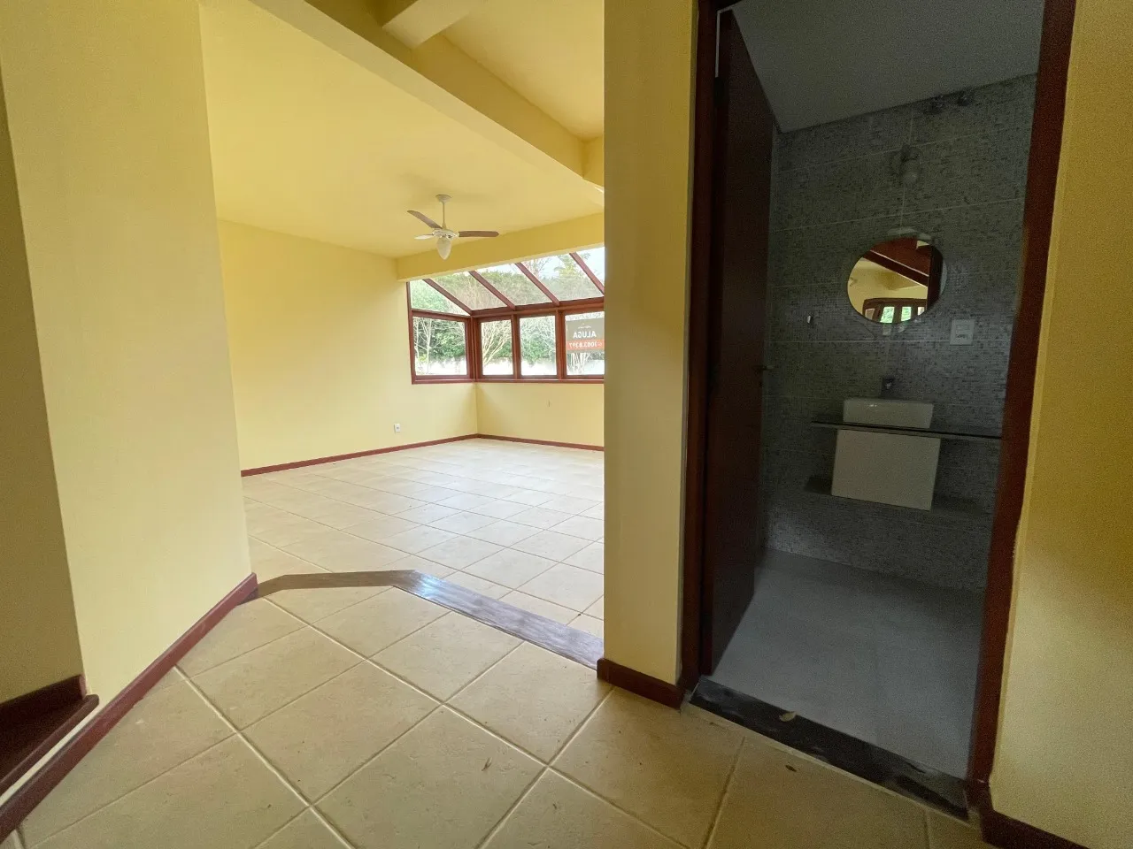 House with 4 bedrooms and 1 en-suite, 600 m² — photo 46
