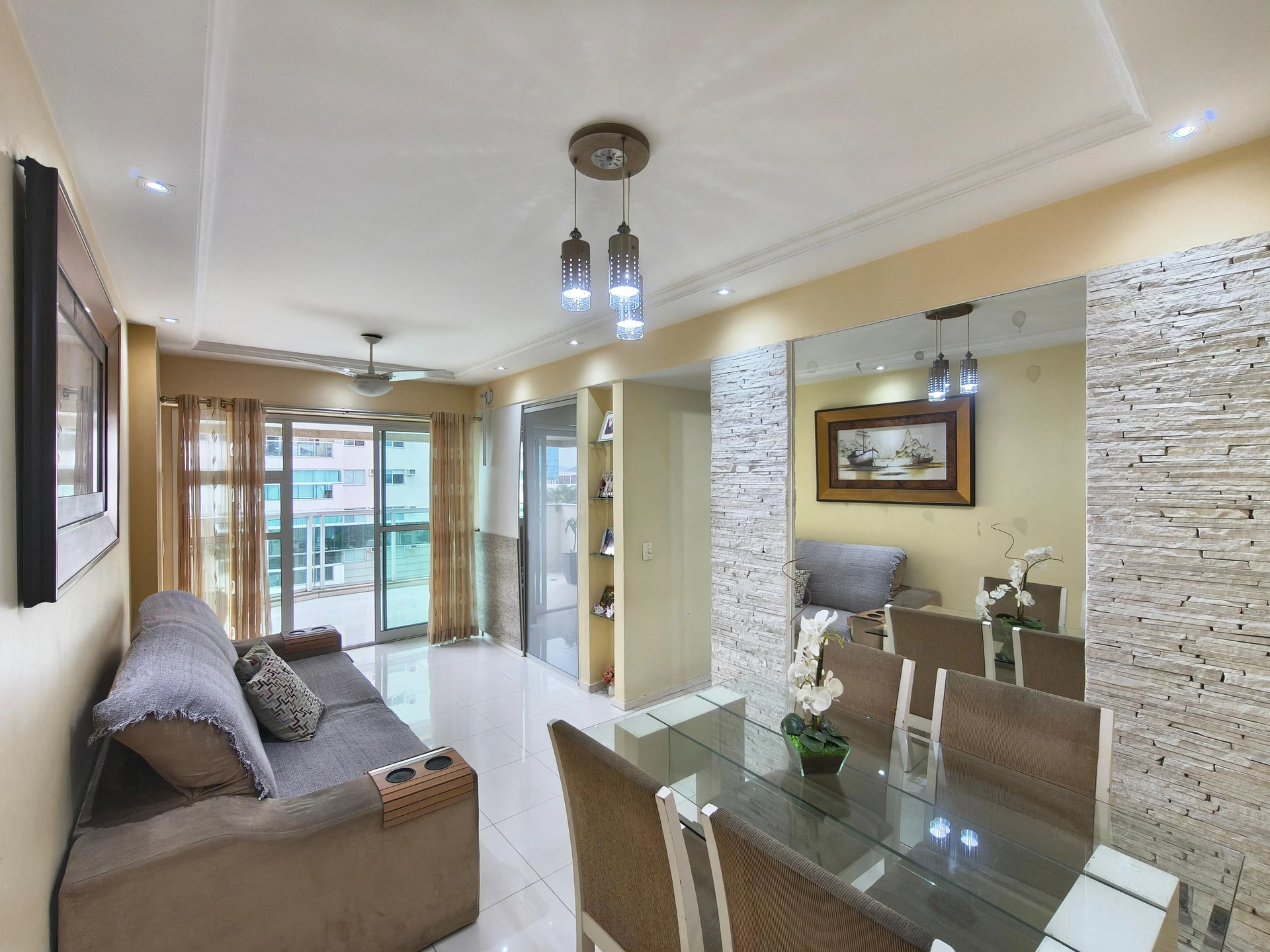Unfurnished 3-bedroom apartment with balcony and 2 parking