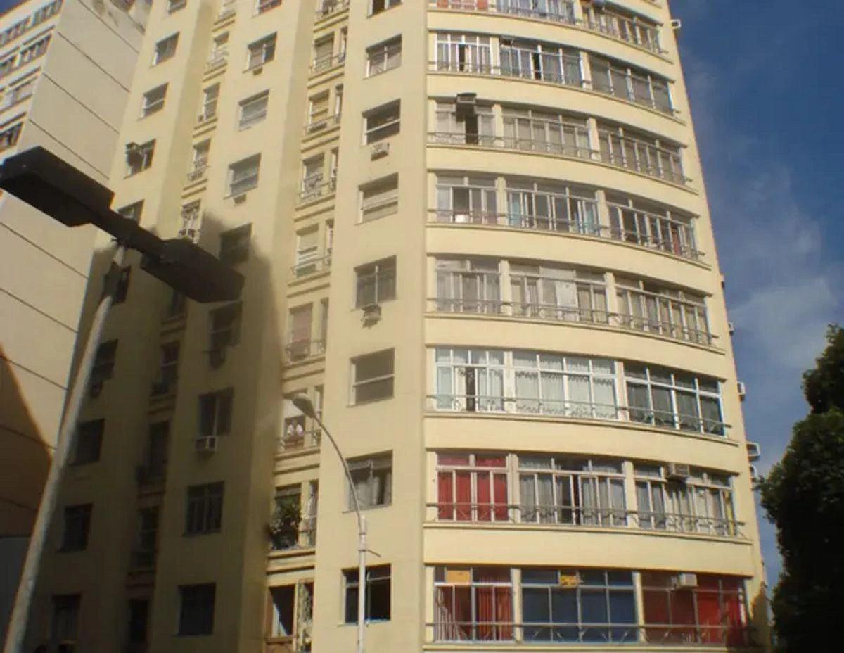 Apartamento de 26 m² com 1 quarto e armários na cozinha — photo 2