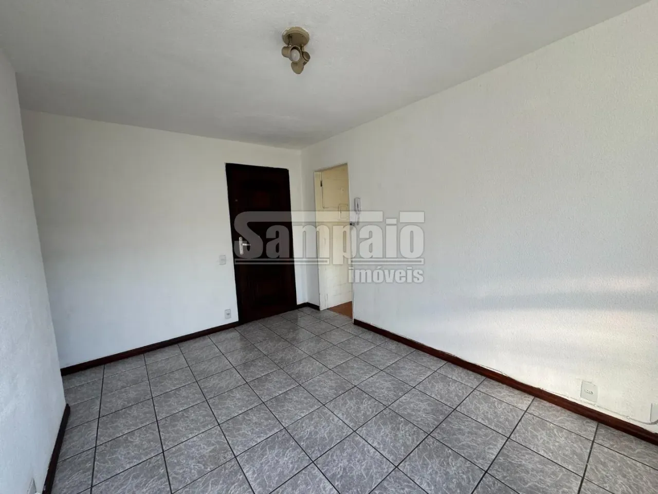 Apartamento de 2 quartos com cozinha fechada e vaga — photo 4