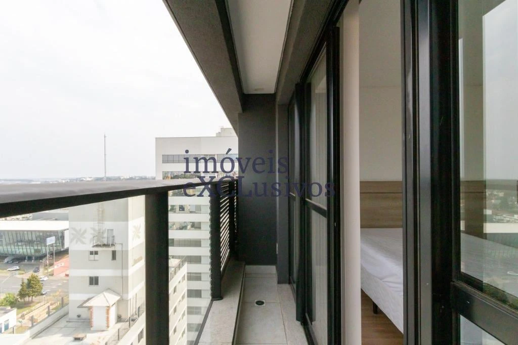 One-bedroom apartment with a private pool in Curitiba — photo 15