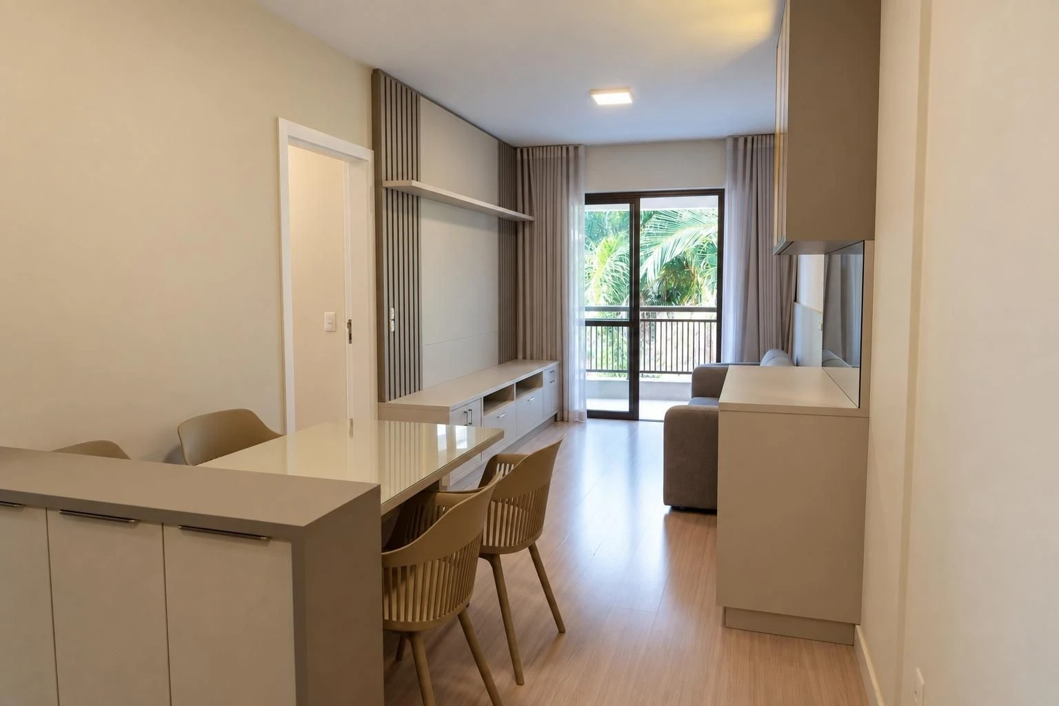 3-bedroom apartment with a home office — photo 18
