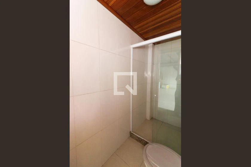 Balcony with a grill in a 2-bedroom house, 125 m² — photo 13