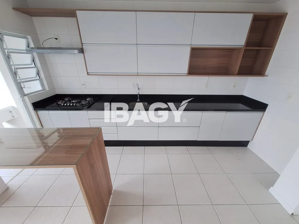 Квартира 104 м² с 2 спальнями и 2 парковками — photo 2