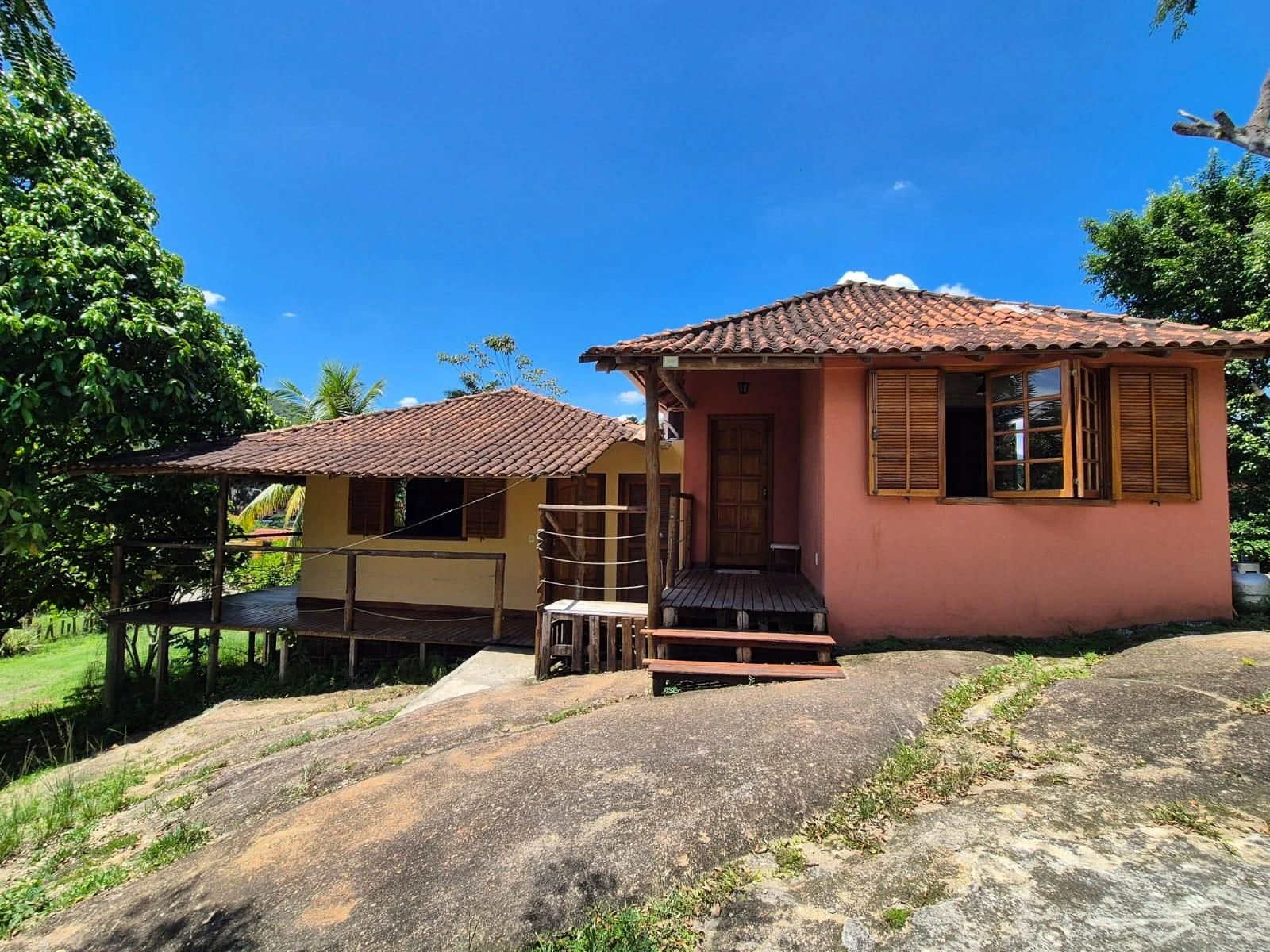 Furnished house, 2100 m², with a grill on the balcony — photo 15