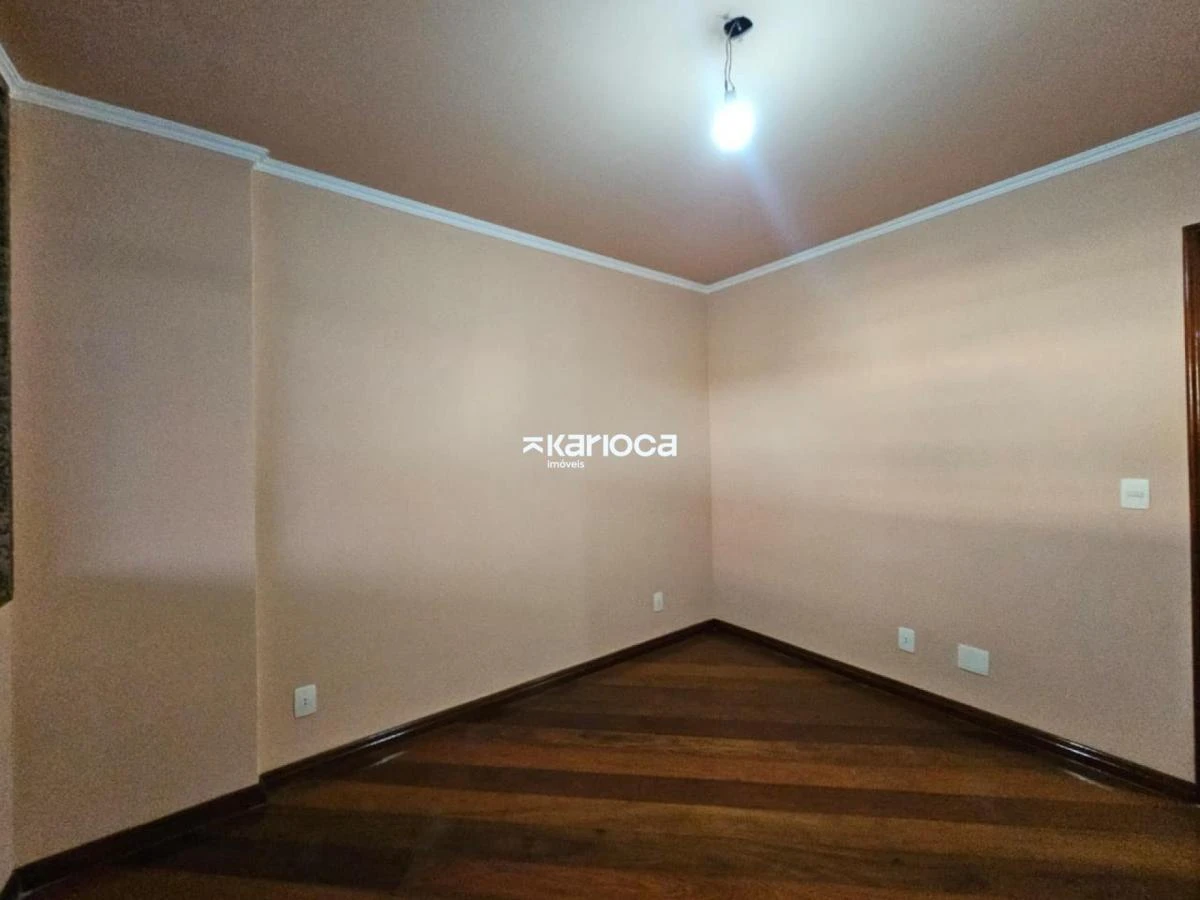 Apartamento de 4 quartos com 3 banheiros e vista — photo 20