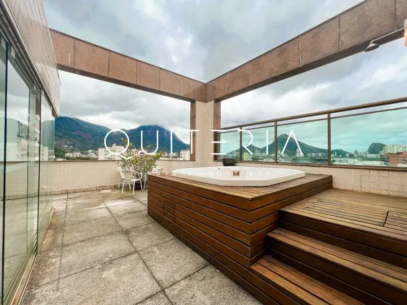 Apartamento duplex com varanda, 3 quartos e 5 banheiros — photo 7