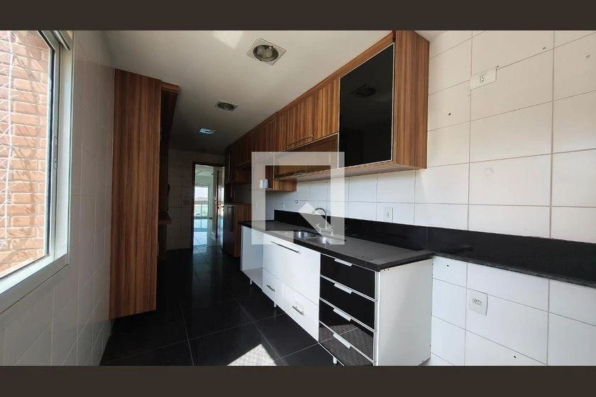 Apartment with 3 en-suite bedrooms and 5 bathrooms, 177 m² — photo 43