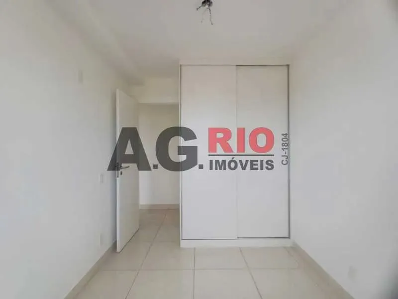 3-bedroom rental apartment with balcony and views — photo 16