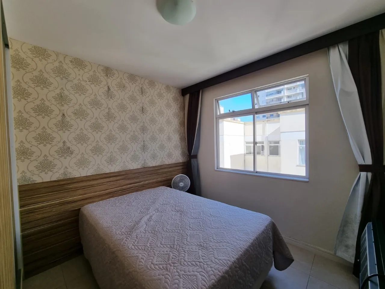 2-bedroom apartment with a closed-off kitchen — photo 6