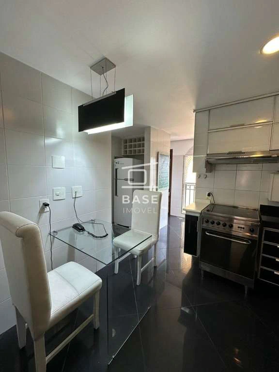 Furnished 2-bedroom apartment with balcony — photo 15