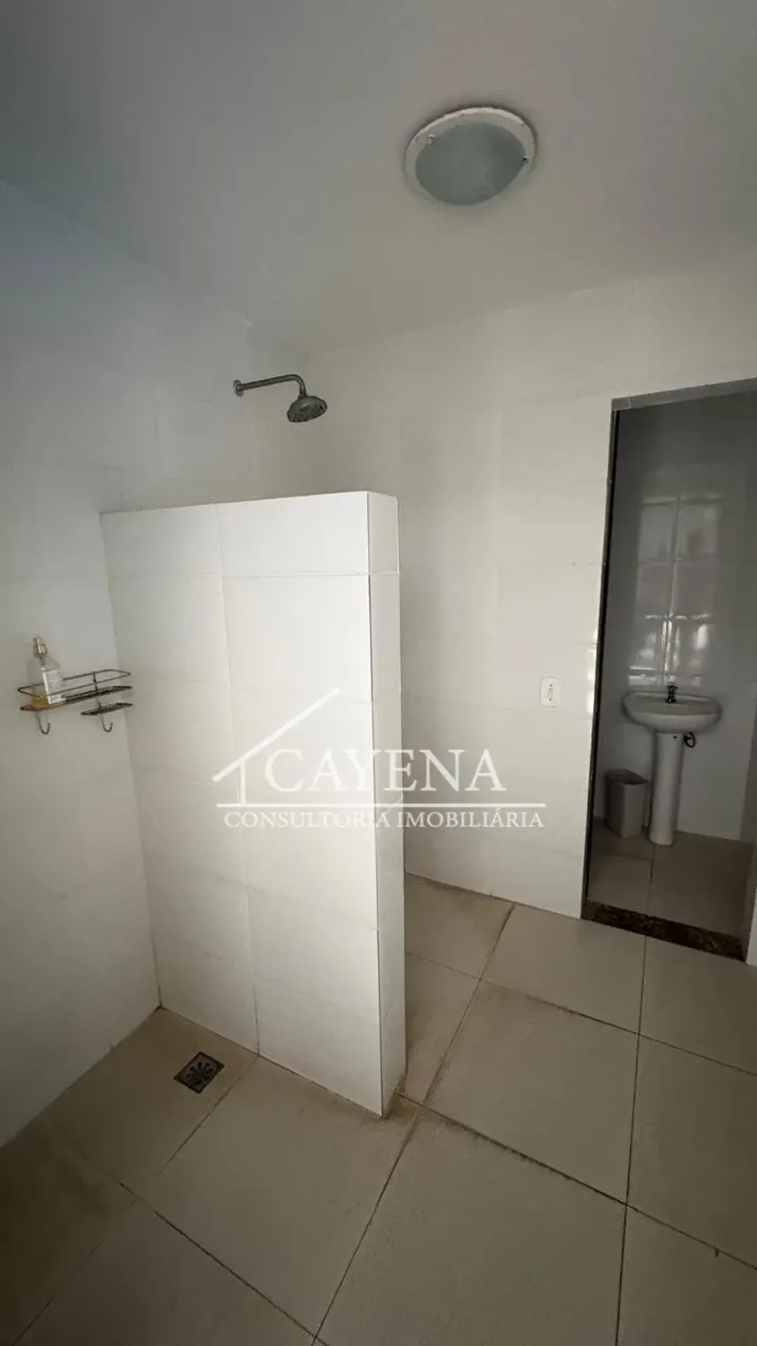 Furnished 3-bedroom apartment with a gas stove — photo 22