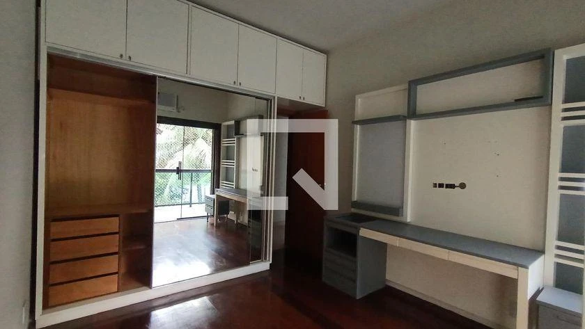 Home office in a 3-bedroom house, 760 m² — photo 3