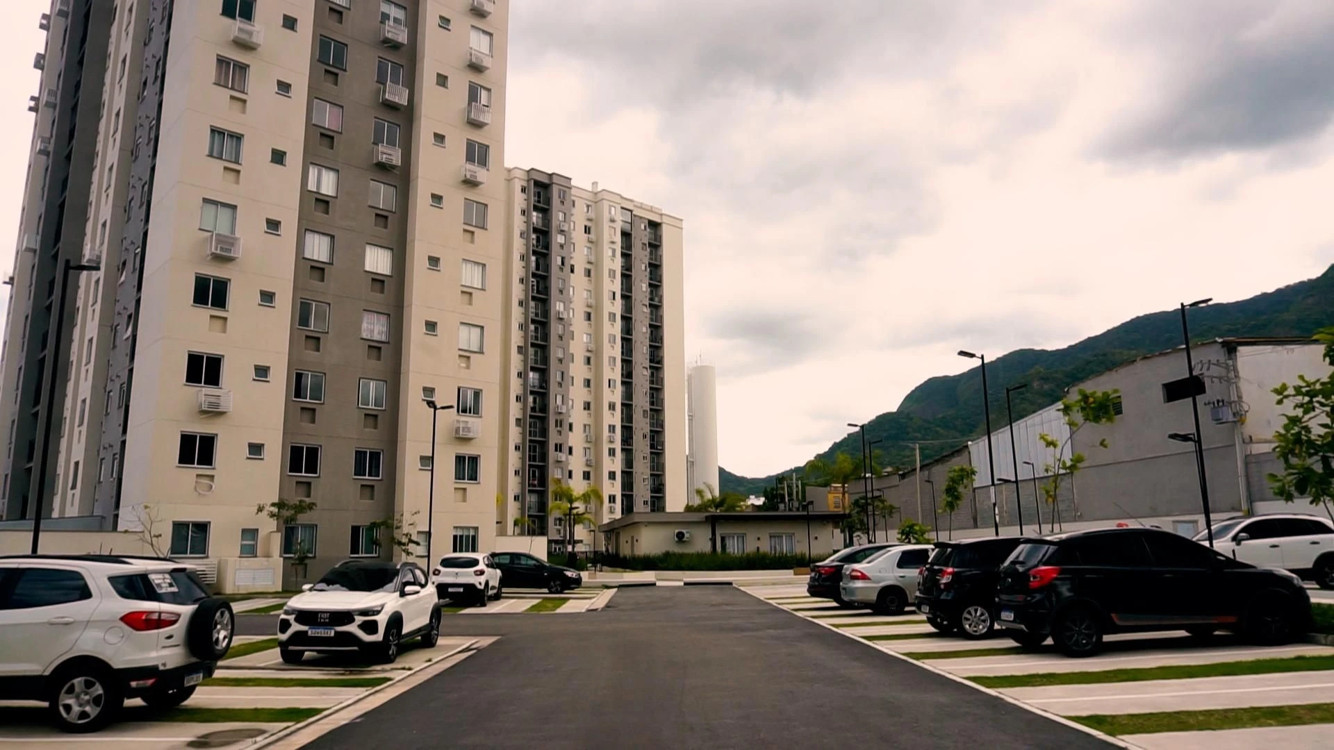 Apartamento mobiliado com varanda e churrasqueira na sacada — photo 28