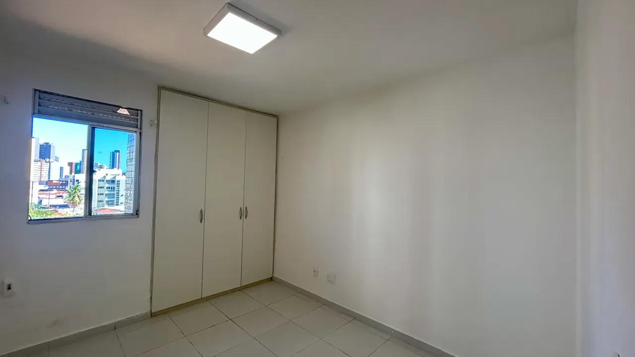 3-bedroom apartment in a building with a pool — photo 21