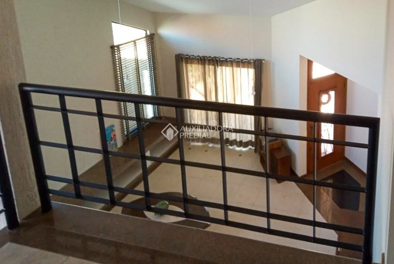 House with 3 bedrooms and 2 baths, on floor 2 — photo 30