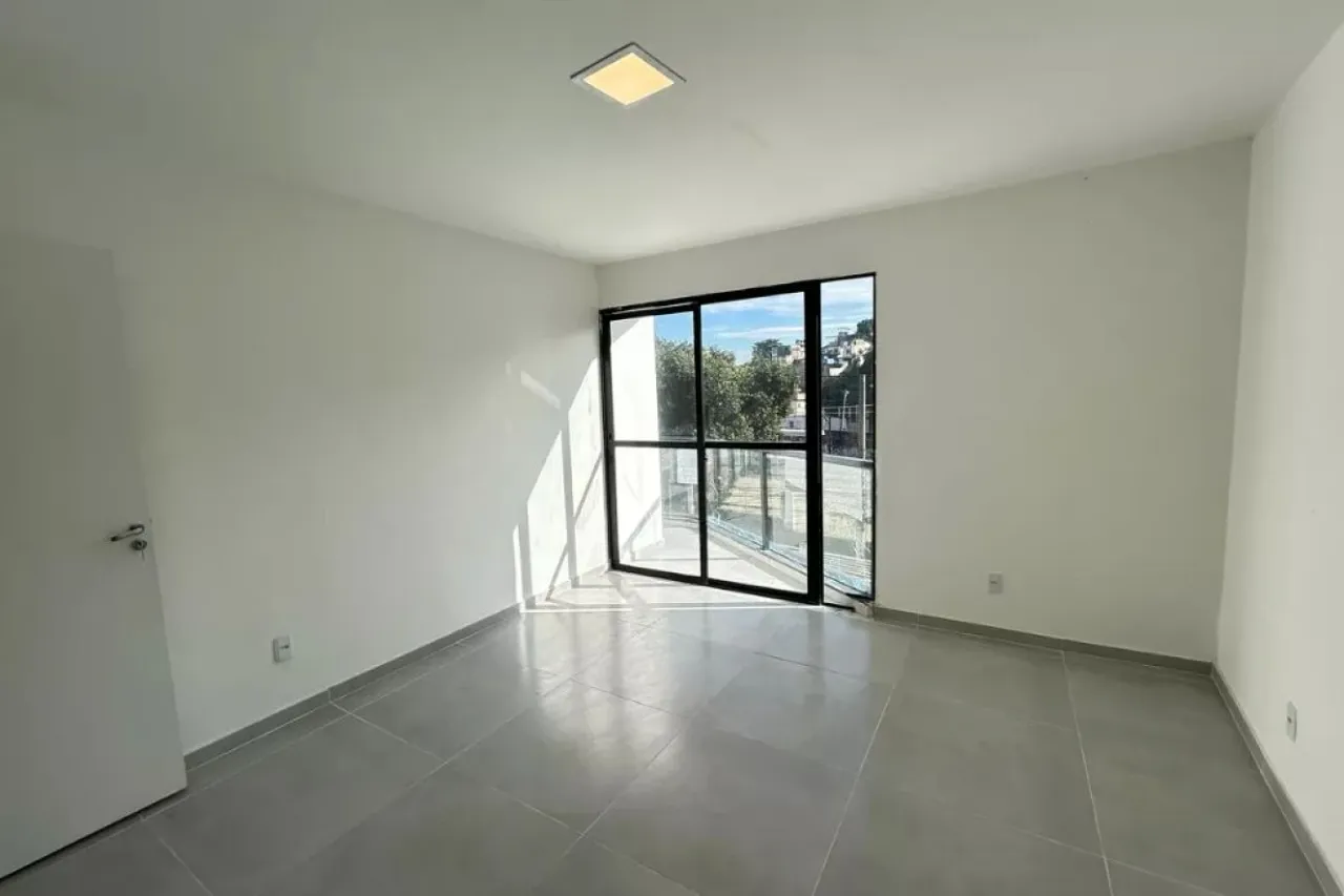 2-bedroom apartment with an open-plan kitchen — photo 5