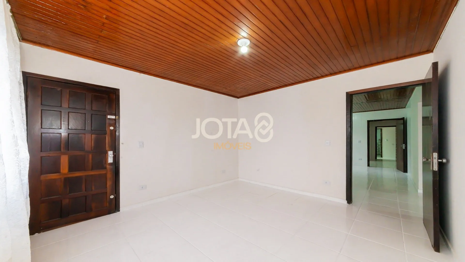 House, 160 m², with a grill on the balcony — photo 26