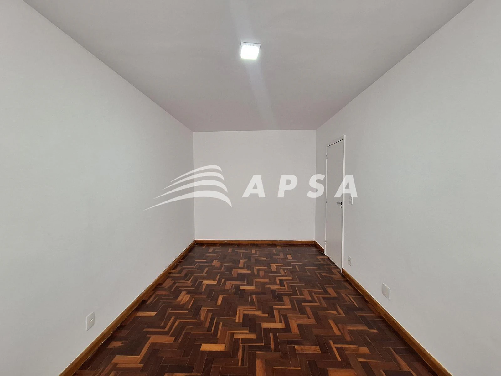 Apartamento triplex de 2 quartos com garagem para 2 carros — photo 18