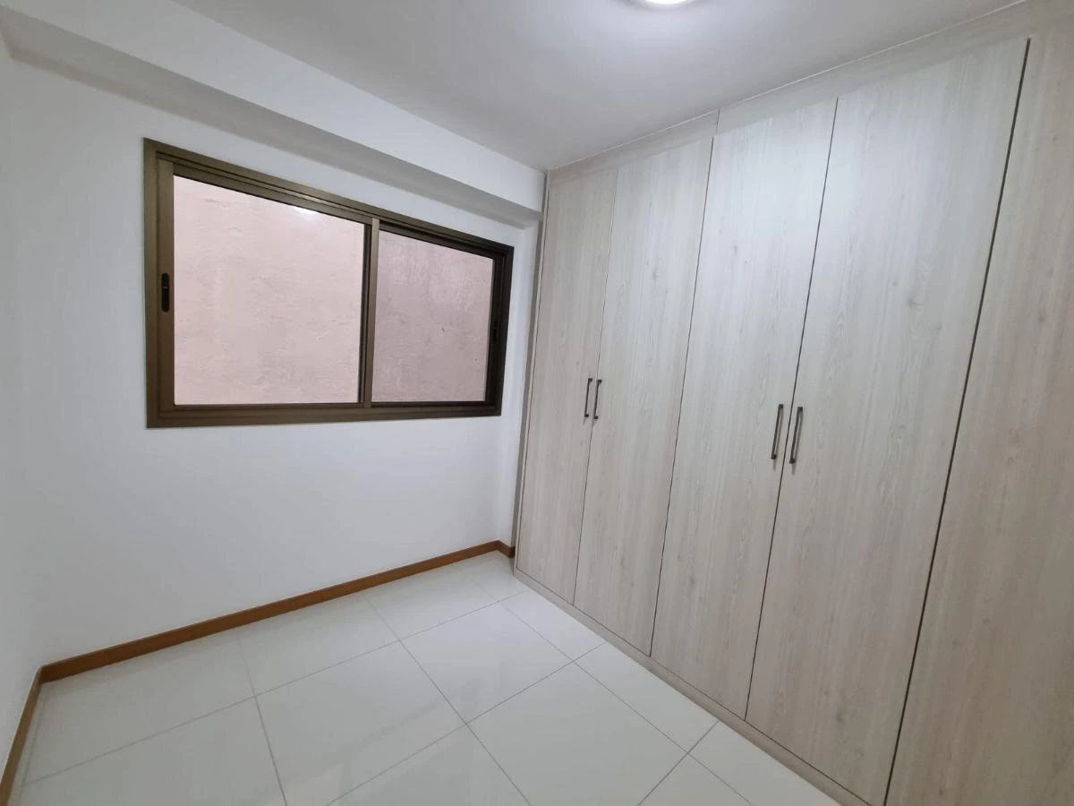 4-bedroom apartment in a building with a sauna — photo 3