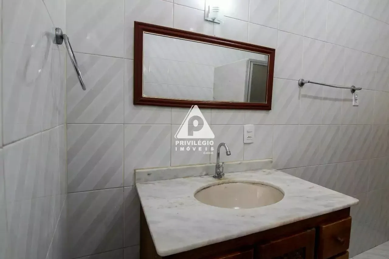 Деревянный пол или ламинат и 2 спальни: квартира 84 м² — photo 11