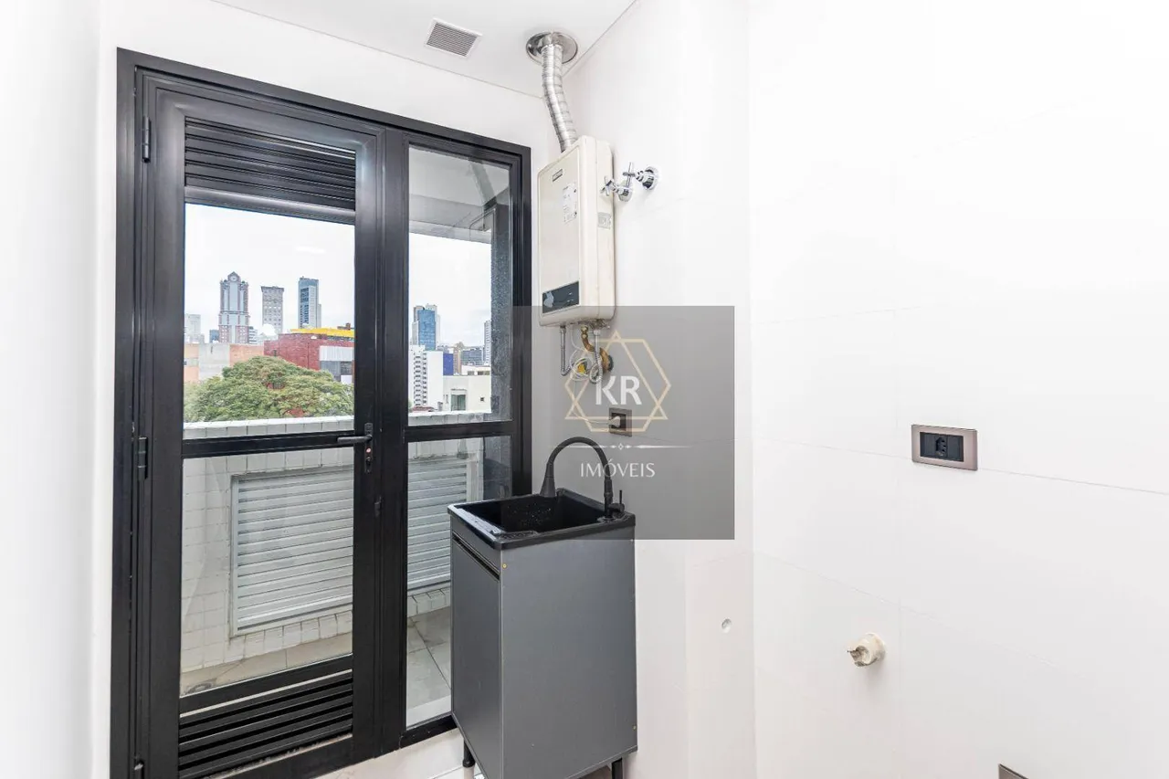 3-bedroom apartment with a private BBQ area — photo 9