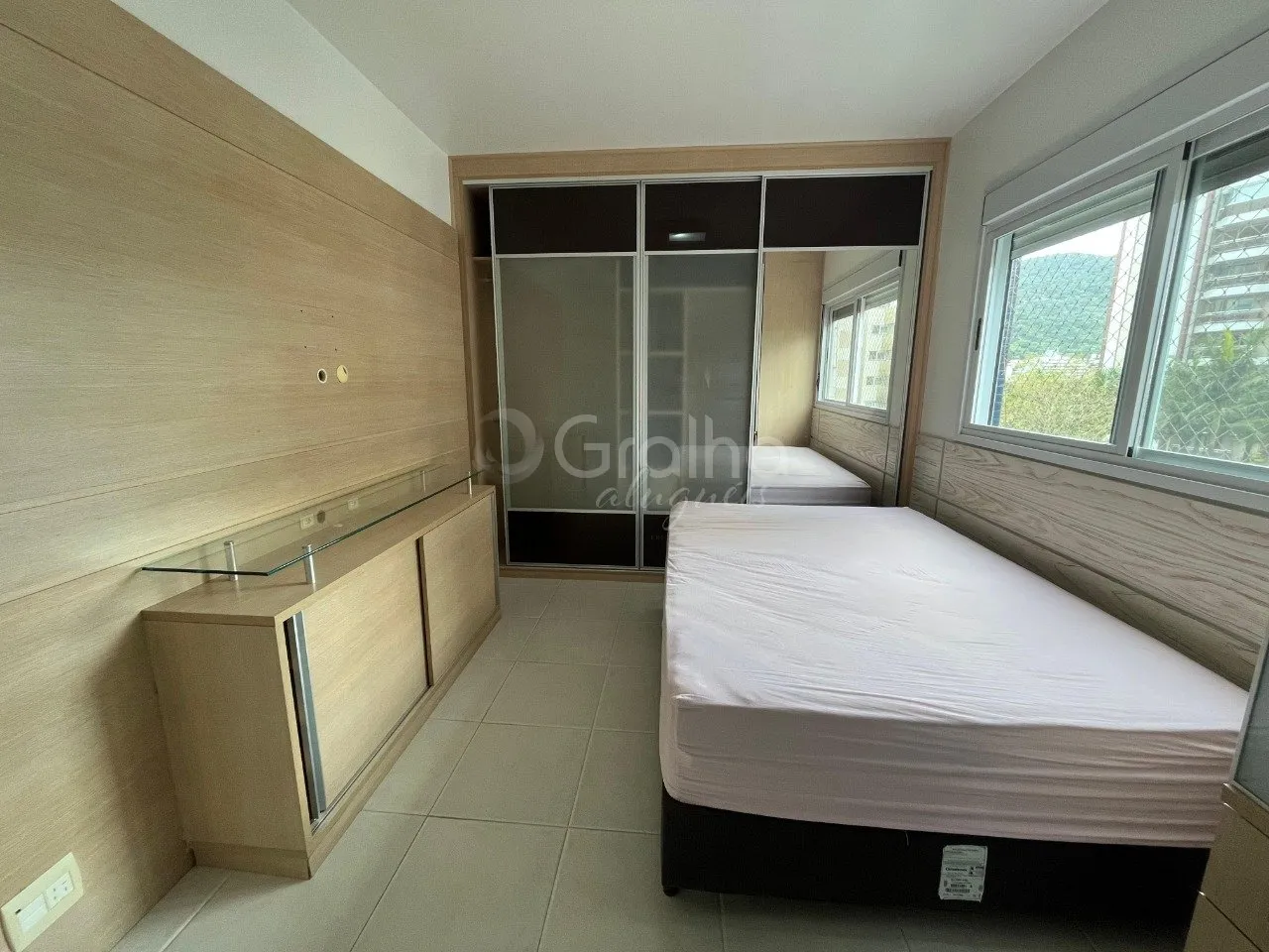 3-bedroom apartment with a home office in Florianópolis — photo 3