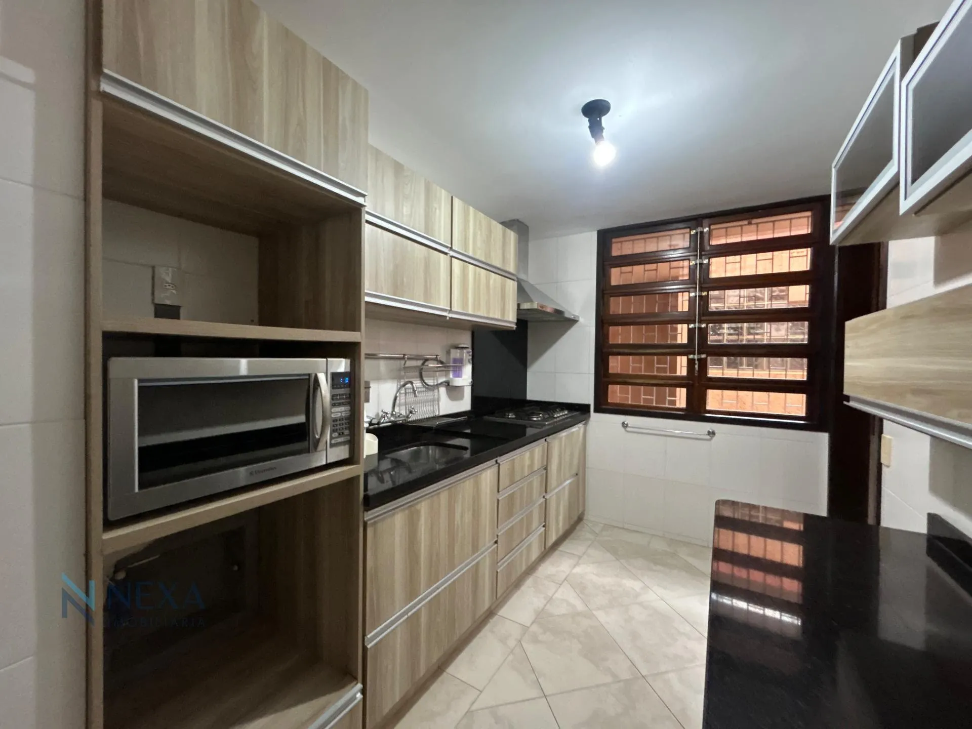 House with 5 bedrooms and 499 m², 2 en-suites — photo 13